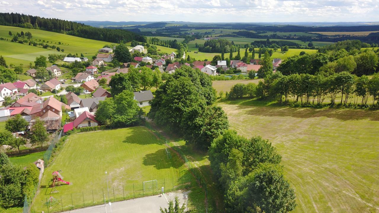 Ubytovani U Kaplicky Hotel Nove Mesto na Morave Exterior photo